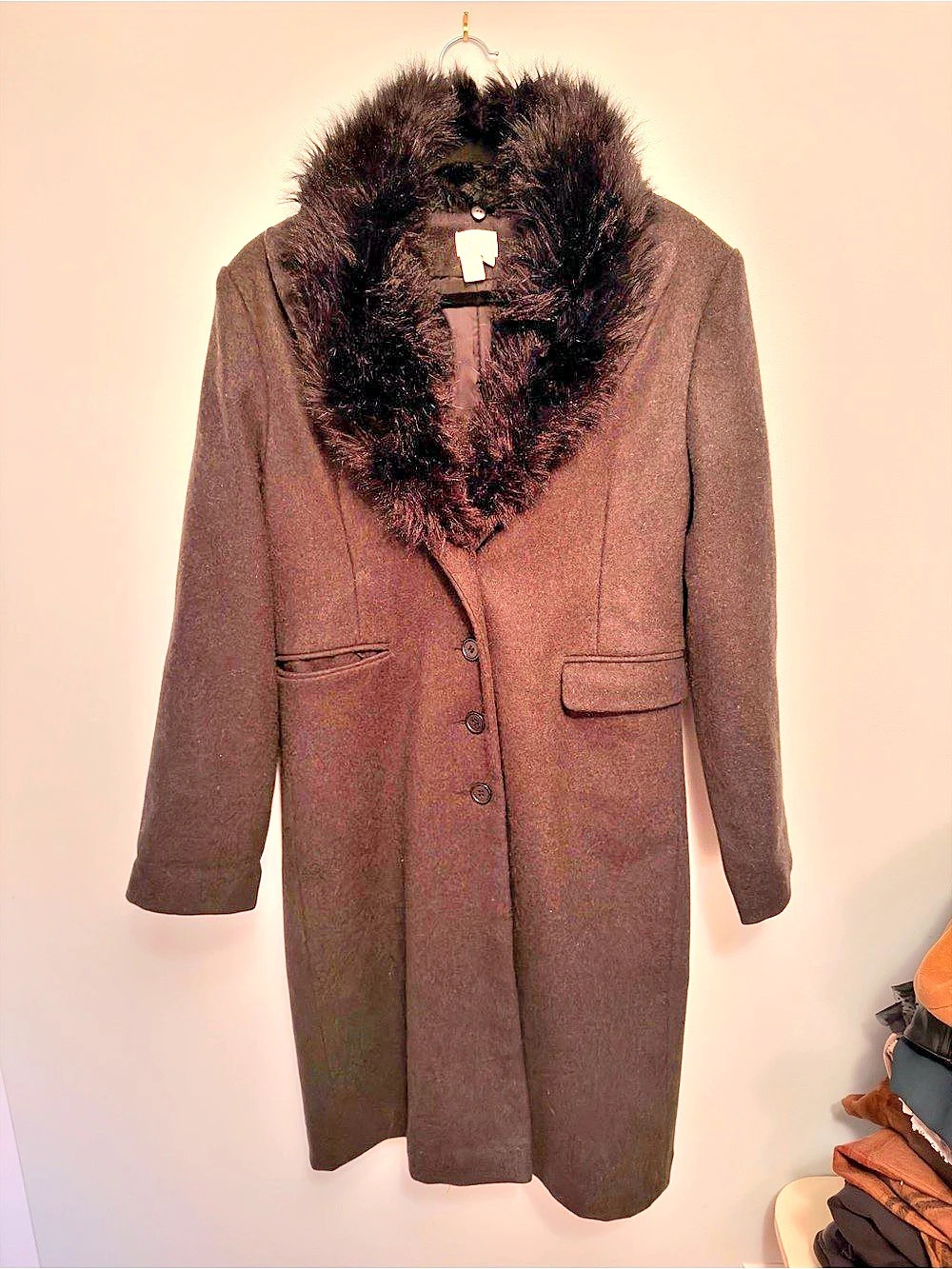 Suzy Shier Faux Fur Collar Coat Size Medium